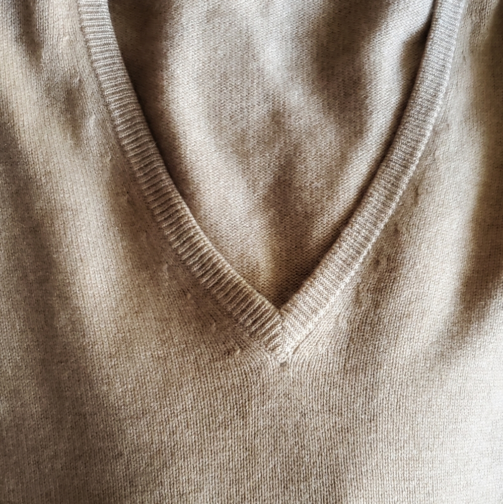 Braemar V-neck Cashmere Sweater